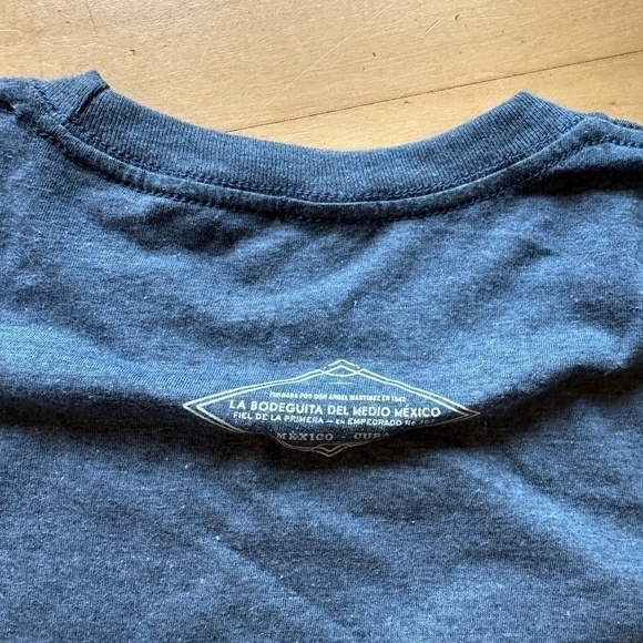 NEW Cuban La Bodeguita Del Medio Play Che T shirt, L. GD997 - Picture 7 of 7